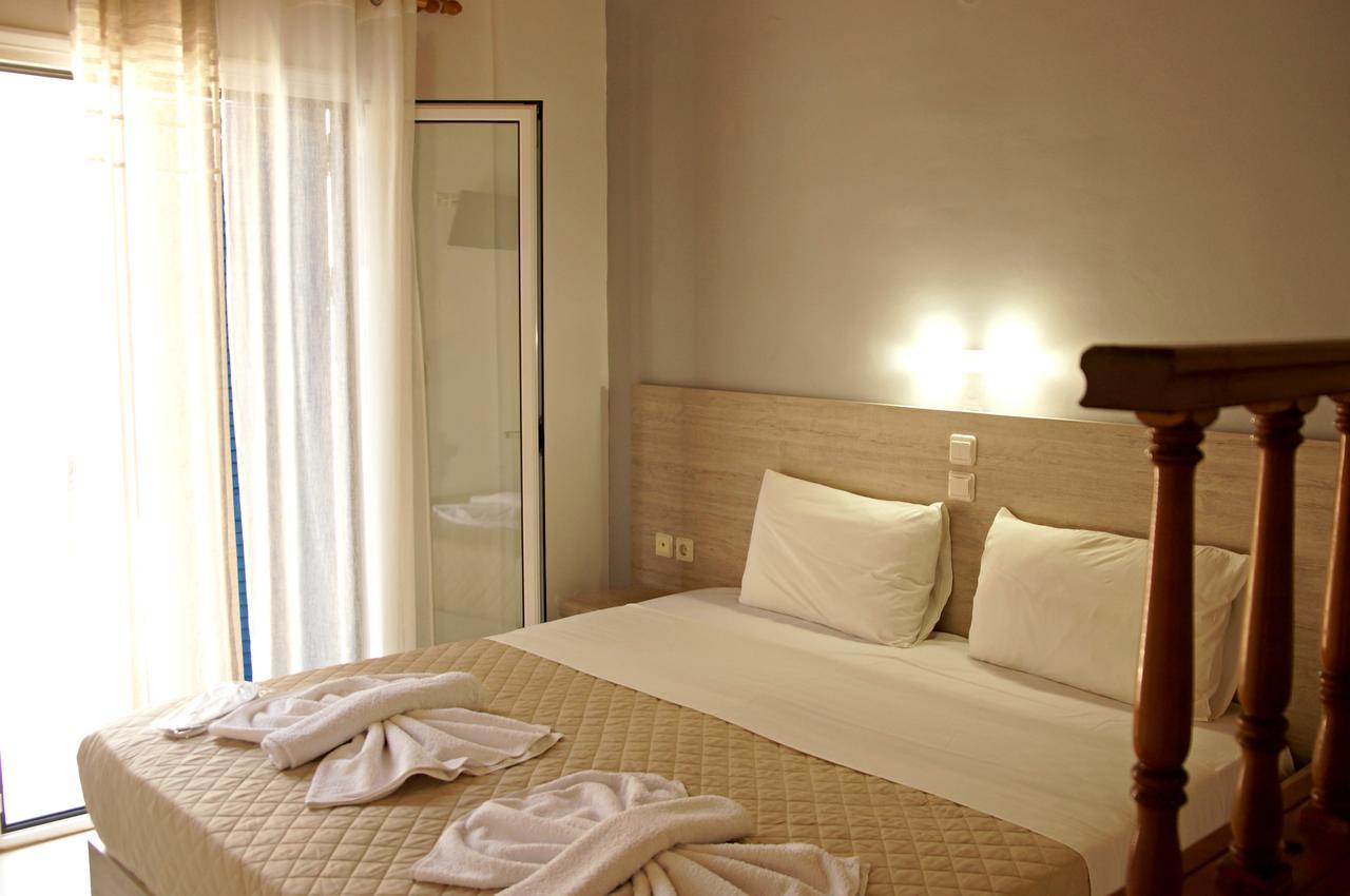 Αnna Hotel Лутро Екстериор снимка
