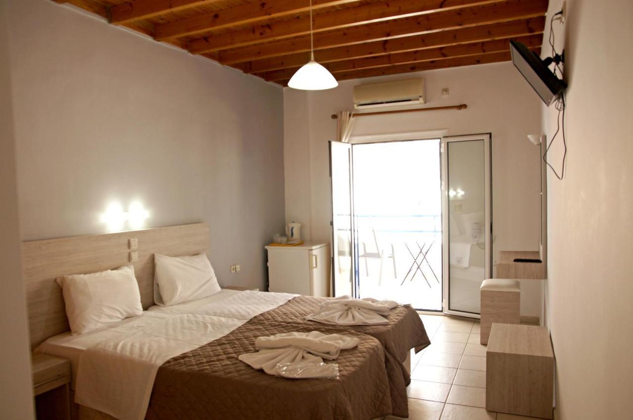 Αnna Hotel Лутро Екстериор снимка