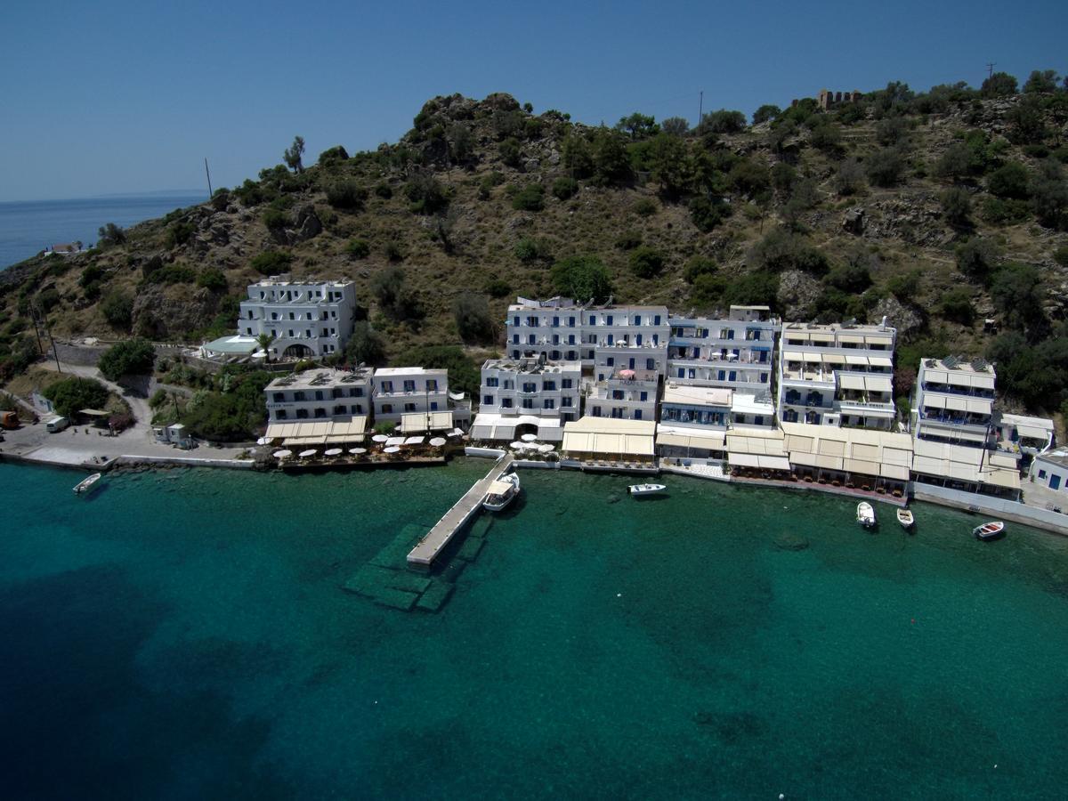 Αnna Hotel Лутро Екстериор снимка